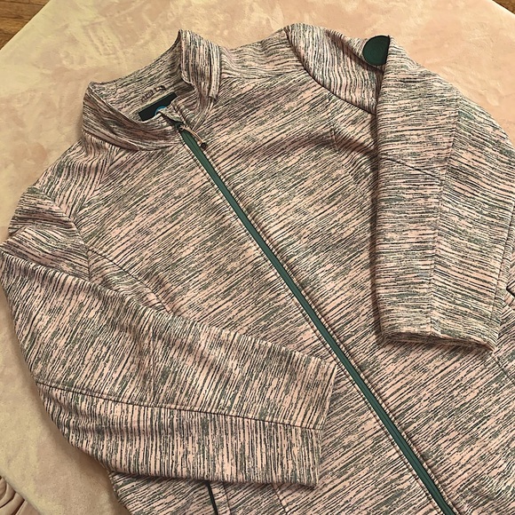 Ladies Plus Size Active Zone Peach Coat! - Picture 1 of 6